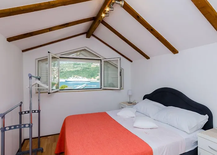 Marina View - One-bedroom With Terrace And Sea View * Dubrownik