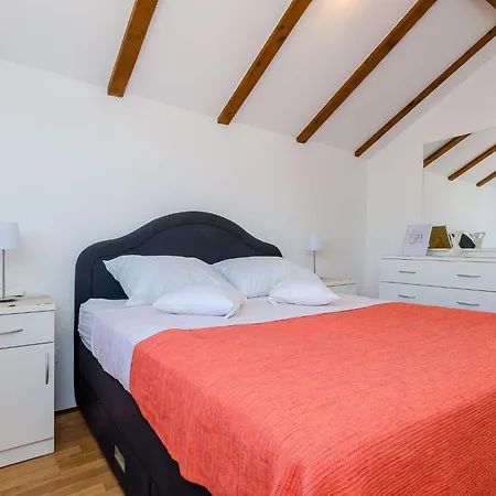 Marina View - One-bedroom With Terrace And Sea View Апартаменты Дубровник