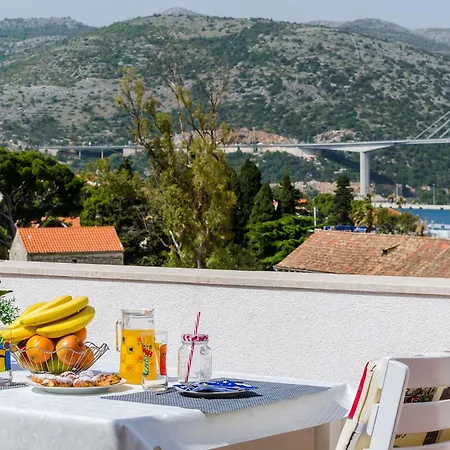 Marina View - One-bedroom With Terrace And Sea View شقة دوبروفينك